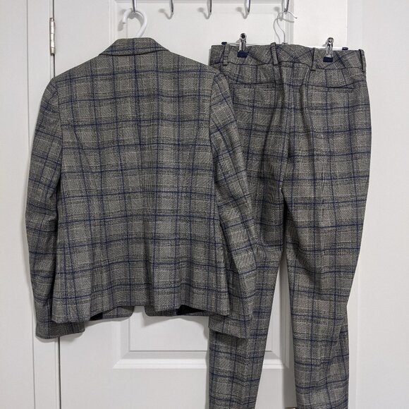 Calvin Klein Grey Blue Plaid Suit Set (Blazer/ Pants) - Picture 2 of 5